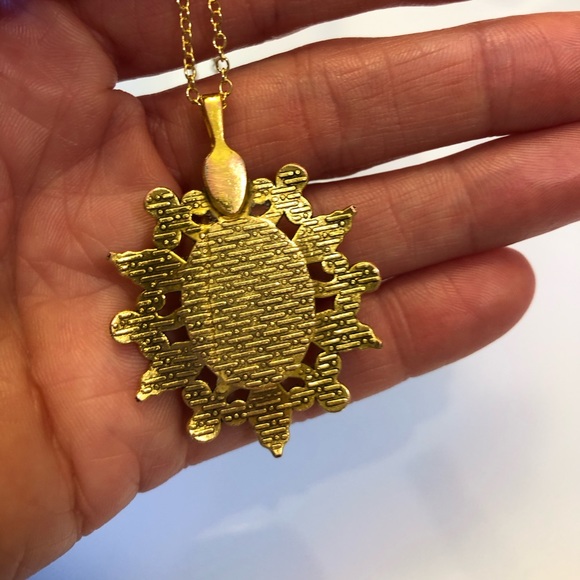 Vintage Pyrex Early American rooster handmade upcycled pendant & necklace charm - Picture 3 of 6